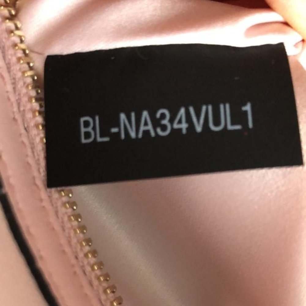 NEW Valentino Stud Stitching Leather Bag - Picture 7 of 8